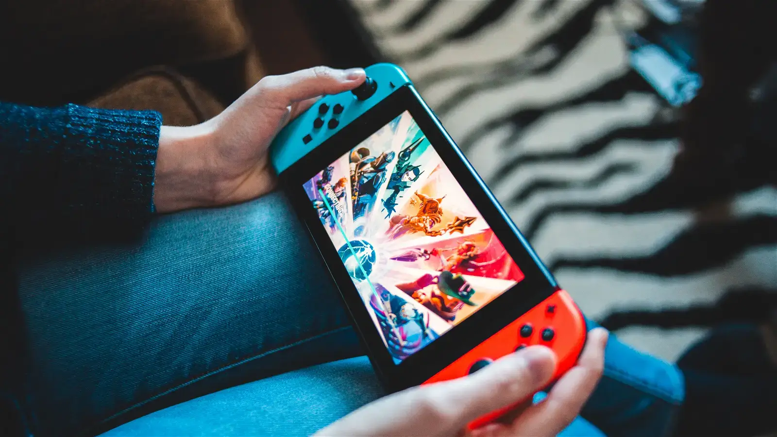 New EU law requires replaceable batteries in handheld consoles by 2027