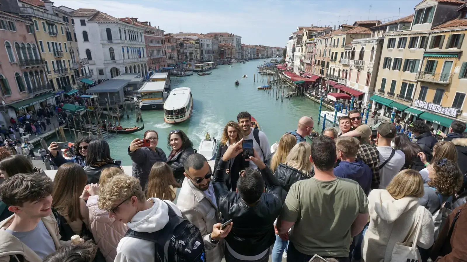 Venice wants to combat ‘overtourism’ with new €5 entrance fee