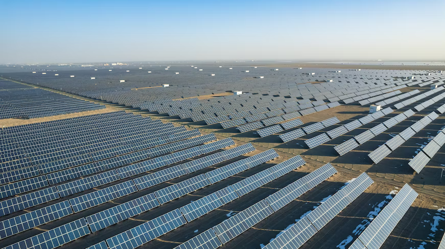 Solar power saved the EU €29bn this summer