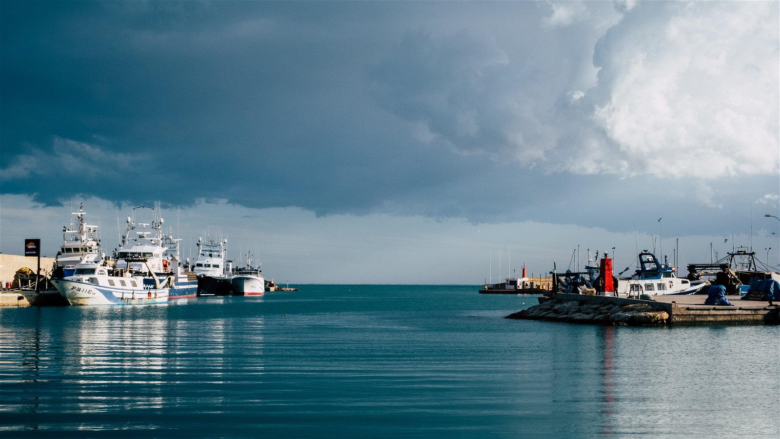 Maritime: LNG as a solution or an anchor?