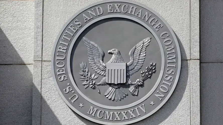 US SEC cracks down on funds "greenwashing" with new investment requirement