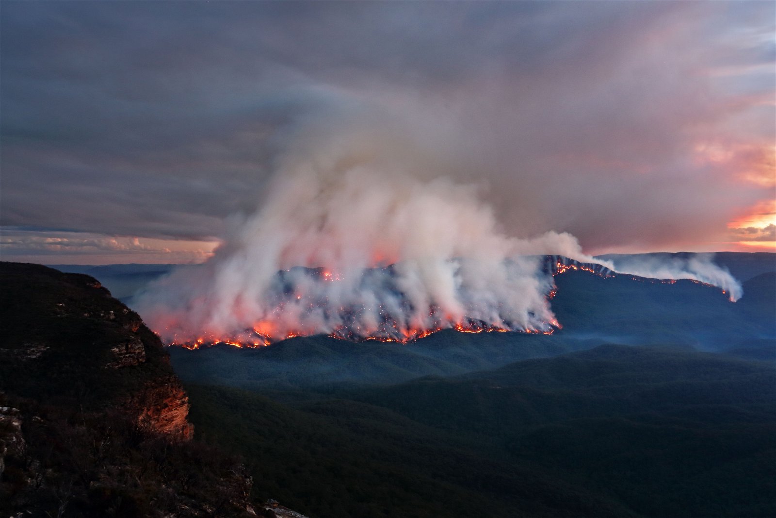 Mount Lonely Burning in Blue Mountains, Australia
