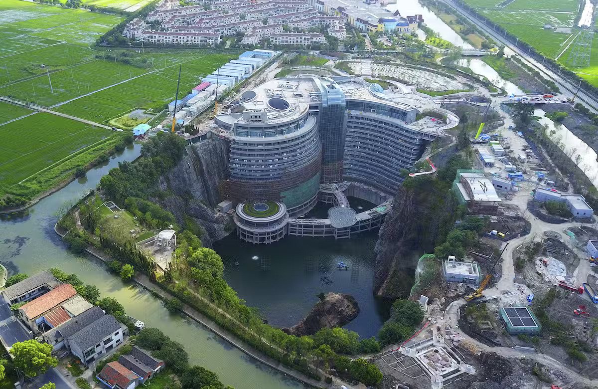 The Shanghai Wonderland hotel under construction in a former quarry pit