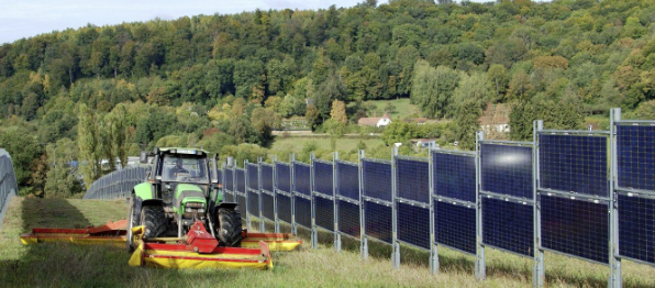 Figure 1: tractor driving between solar panels (en:former, The Future of Solar Energy has two sides, https://www.en-former.com/en/the-future-of-solar-energy-has-two-sides/).