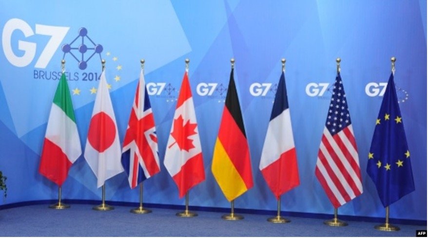 G7 flags